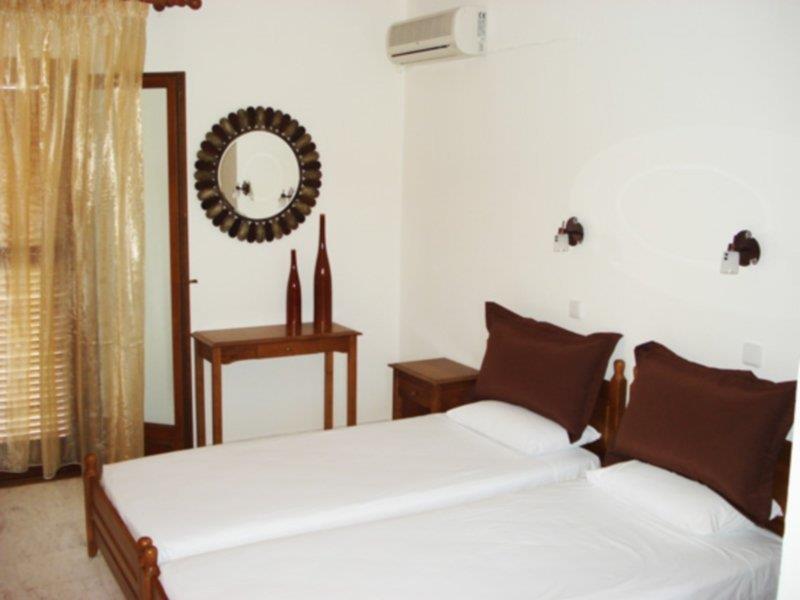 Zephyros Aparthotel Polychrono Luaran gambar