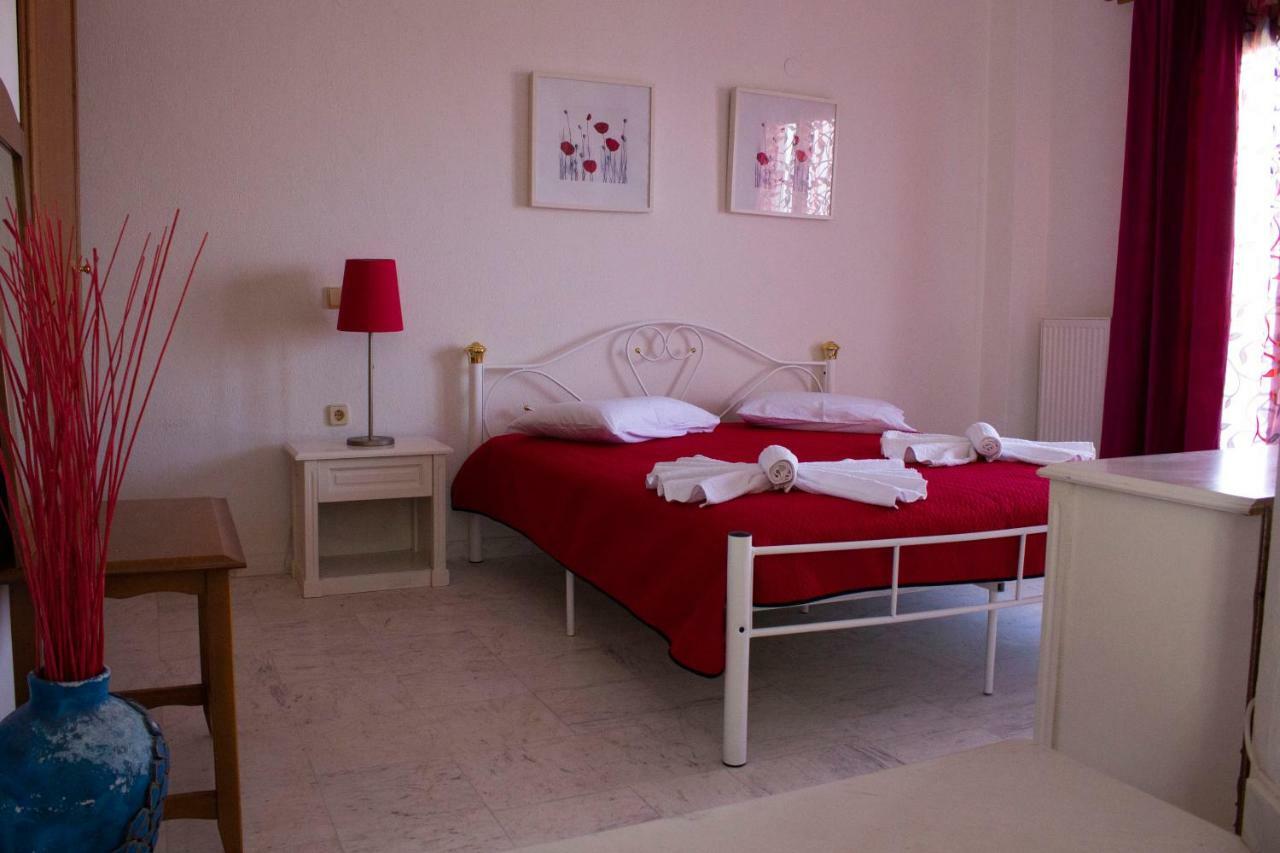 Zephyros Aparthotel Polychrono Luaran gambar
